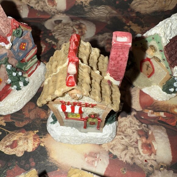Vintage Christmas Village Houses Manger Building Wooden Ornaments Lot Of 4 Mini - Picture 6 of 16